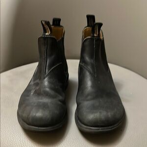 Blundstone Black Leather Chelsea Boots